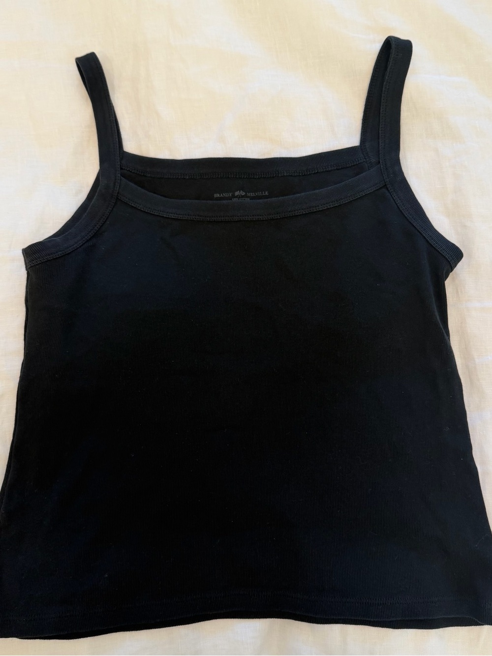 BRANDY MELVILLE TOP!